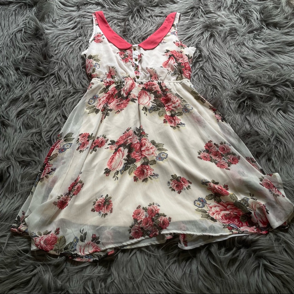 Xhilaration Peach White Peter Pan Collar Floral Dress Size Medium
